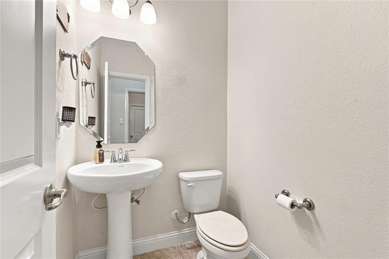 8121 Loretta Day Drive, Arlington TX 76002 - Photo 32