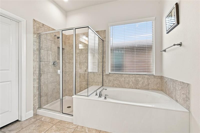 8121 Loretta Day Drive, Arlington TX 76002 - Photo 20