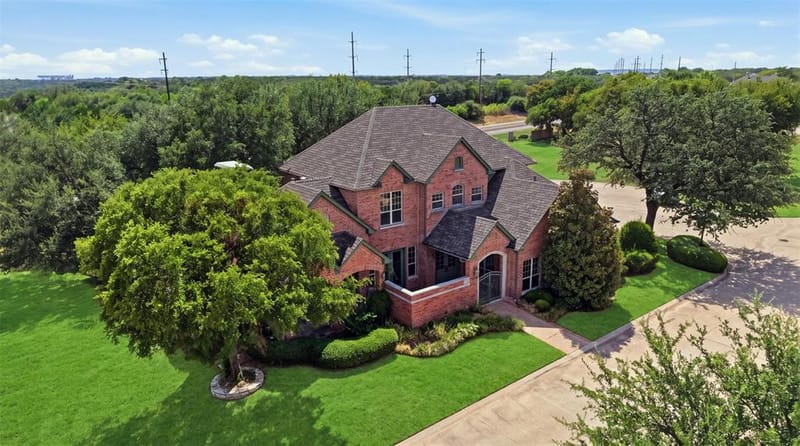 4201 Bluff View Drive, Granbury TX 76048 - Photo 6