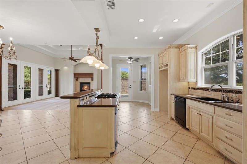 4201 Bluff View Drive, Granbury TX 76048 - Photo 16