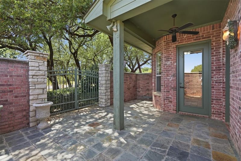 4201 Bluff View Drive, Granbury TX 76048 - Photo 32