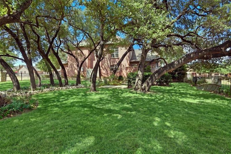 4201 Bluff View Drive, Granbury TX 76048 - Photo 38