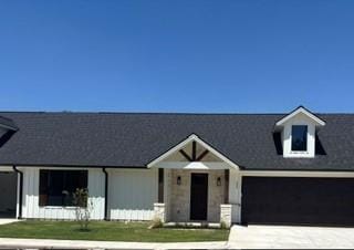 202 E Ewell Street, Granbury TX 76048