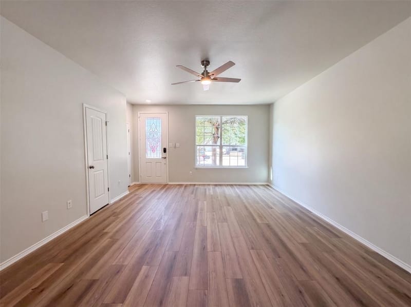 3933 Grizzly Hills Circle, Fort Worth TX 76244 - Photo 9