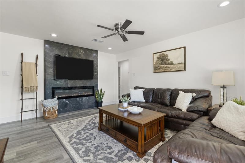 13640 Janwood Lane, Farmers Branch TX 75234 - Photo 5