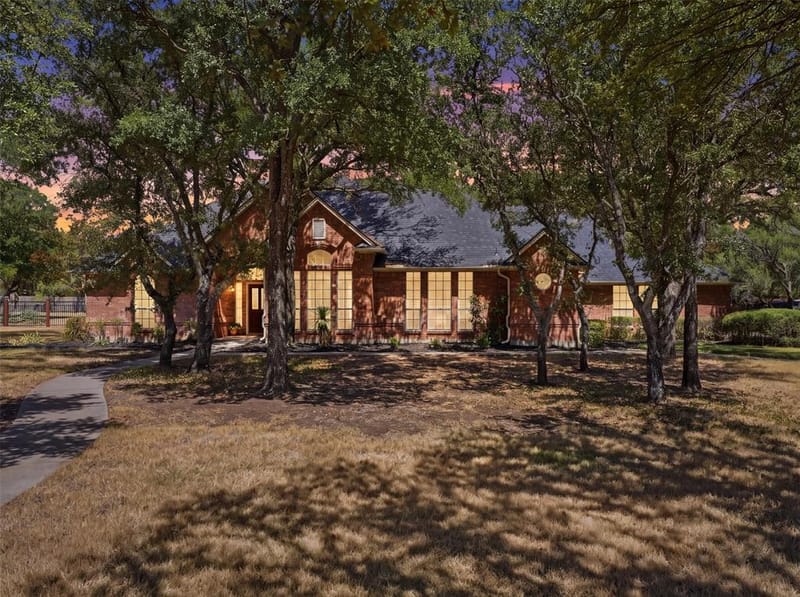 156 S Fork Drive, Hudson Oaks TX 76087