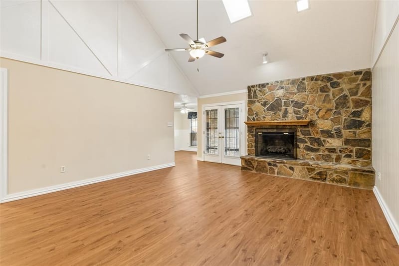 6640 Pleasant Ridge Drive, North Richland Hills TX 76180 - Photo 7