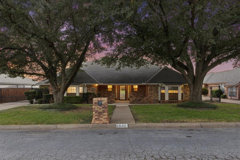 6640 Pleasant Ridge Drive, North Richland Hills TX 76180