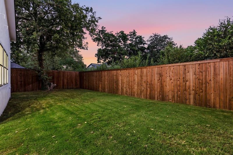 1954 Nomas Street, Dallas TX 75212 - Photo 39