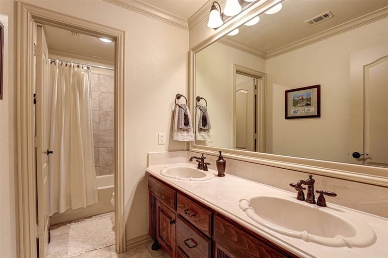 2141 Farrington Lane, Hurst TX 76054 - Photo 26