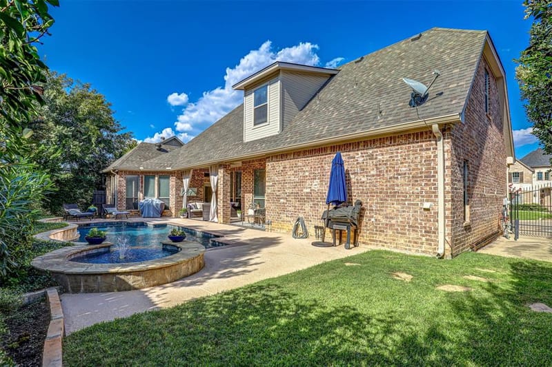 2141 Farrington Lane, Hurst TX 76054 - Photo 40