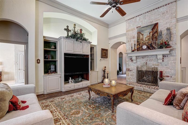 2141 Farrington Lane, Hurst TX 76054 - Photo 8