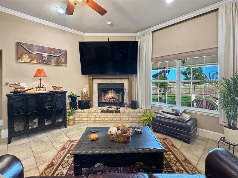 7205 Muirfield Drive, Cleburne TX 76033 - Photo 10