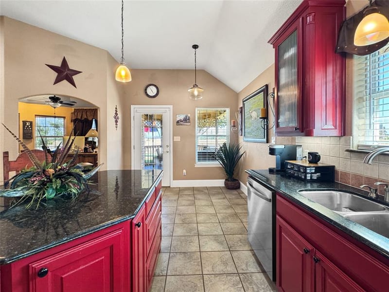 7205 Muirfield Drive, Cleburne TX 76033 - Photo 18