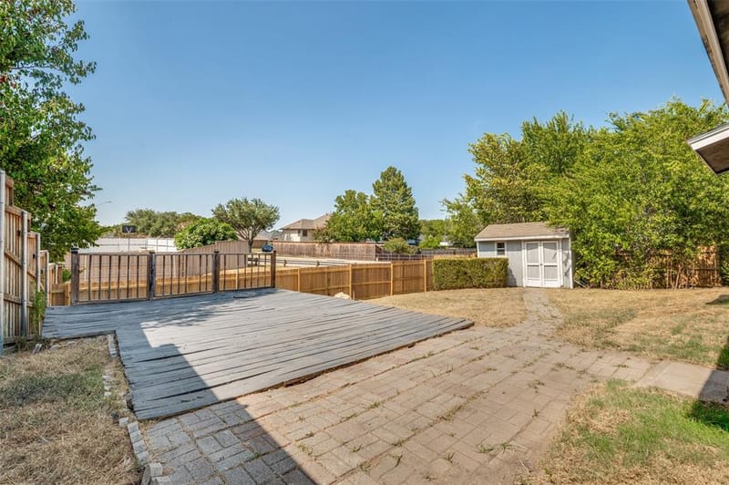 502 Brian Drive, Grand Prairie TX 75052 - Photo 27