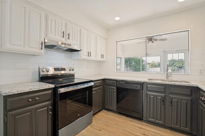 502 Brian Drive, Grand Prairie TX 75052 - Photo 8
