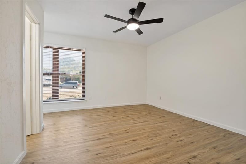 502 Brian Drive, Grand Prairie TX 75052 - Photo 21