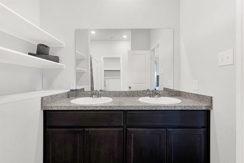 9705 Snowbell Lane, Fort Worth TX 76036 - Photo 15
