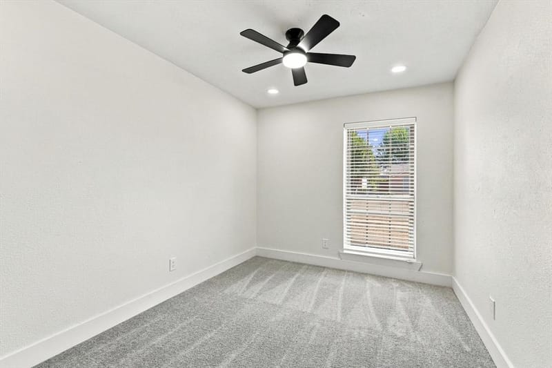 865 Stanford Drive, Lancaster TX 75134 - Photo 23