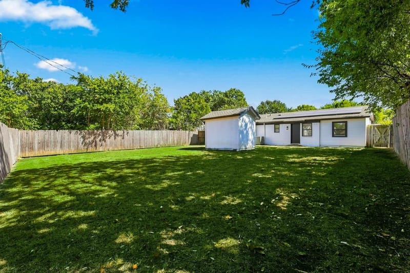 865 Stanford Drive, Lancaster TX 75134 - Photo 30