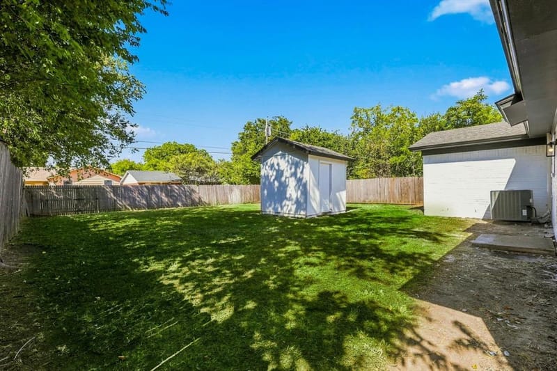 865 Stanford Drive, Lancaster TX 75134 - Photo 29