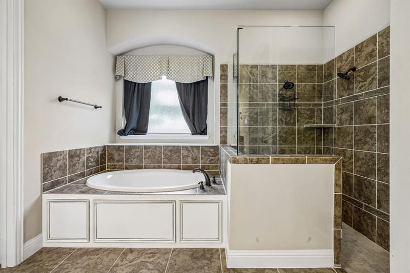 403 Clear Creek Drive, Mansfield TX 76063 - Photo 22