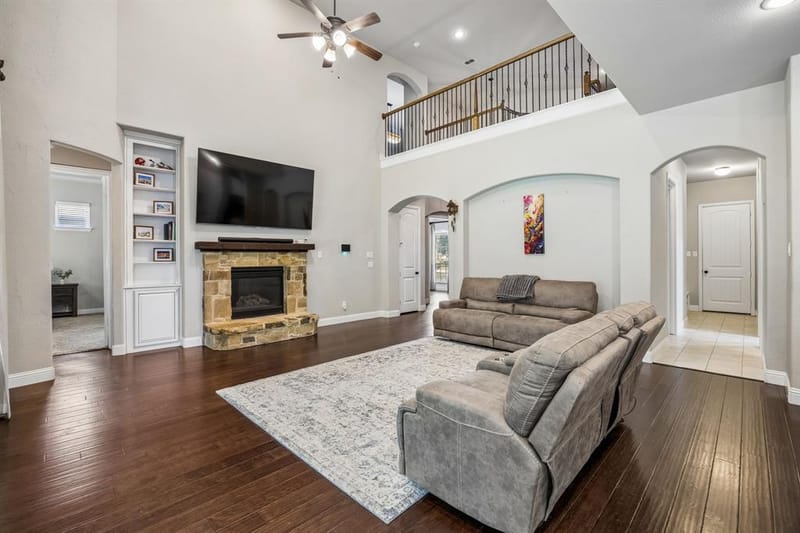403 Clear Creek Drive, Mansfield TX 76063 - Photo 8