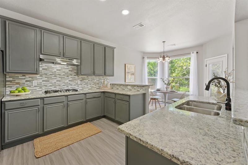 7800 Brookview Drive, Frisco TX 75034 - Photo 11