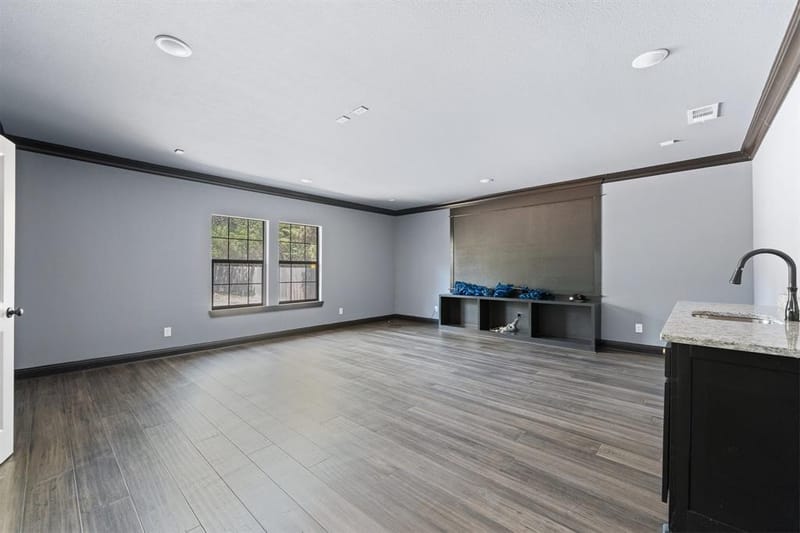 9405 Hilltop Street, Rio Vista TX 76093 - Photo 8