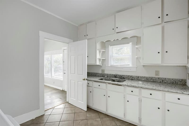 520 E Day Street, Denison TX 75021 - Photo 12