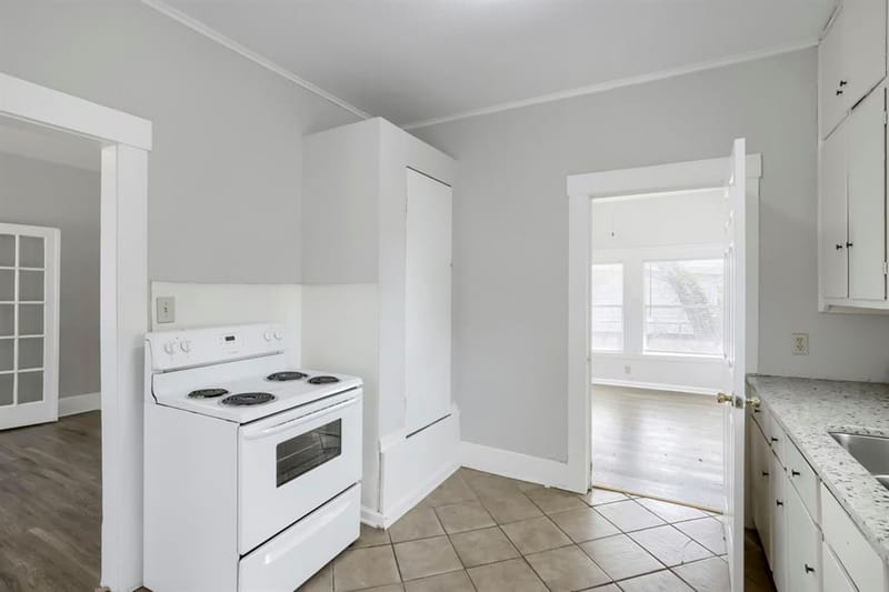 520 E Day Street, Denison TX 75021 - Photo 11