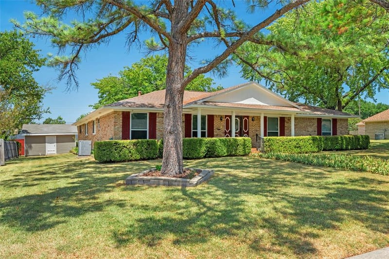 1601 Dakota Drive, Garland TX 75043 - Photo 3