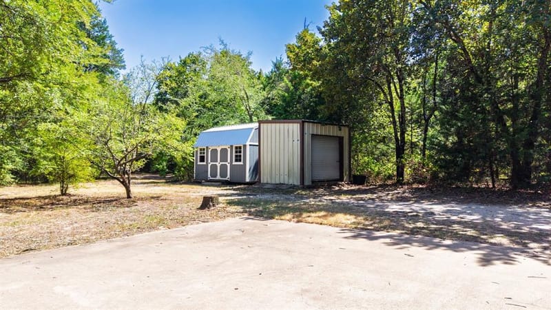 10401 Holly Creek Road, Terrell TX 75160 - Photo 38