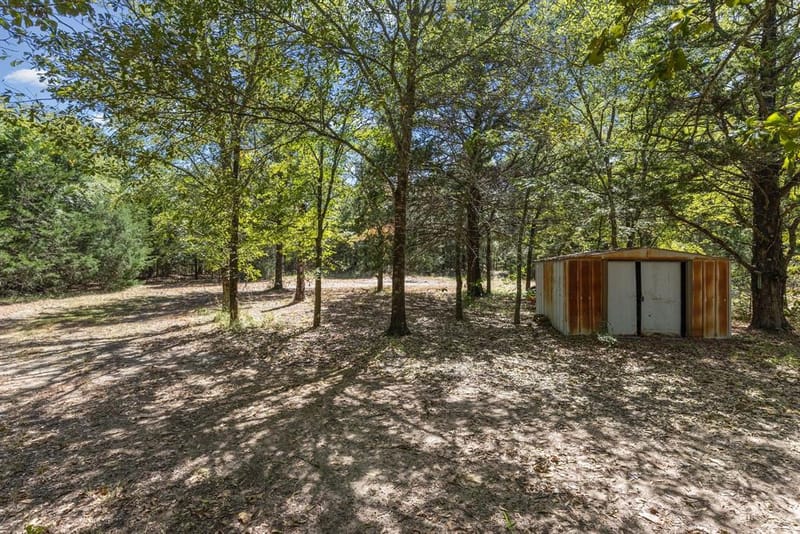 10401 Holly Creek Road, Terrell TX 75160 - Photo 35