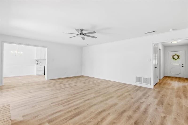 1918 Big Sky Drive, Lewisville TX 75077 - Photo 5