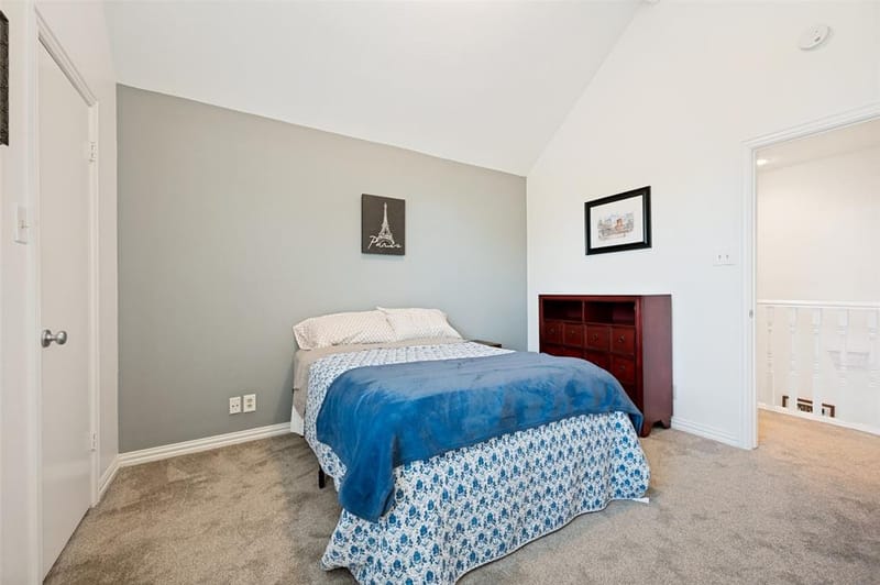 221 Cimarron Trail # 2, Irving TX 75063 - Photo 16