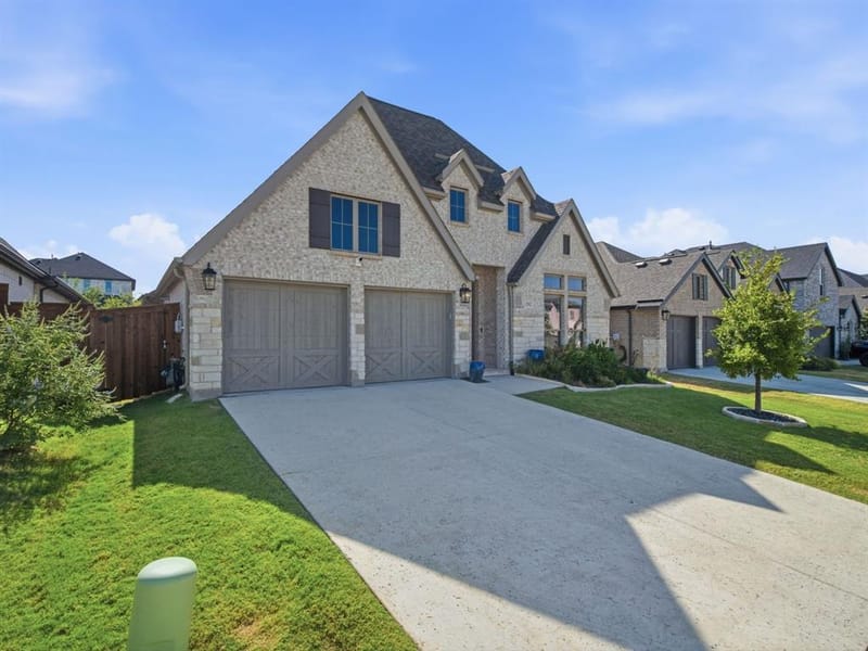 1292 Valerian Avenue, Haslet TX 76052 - Photo 2