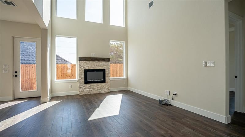 5702 Barkridge Drive, Granbury TX 76048 - Photo 7