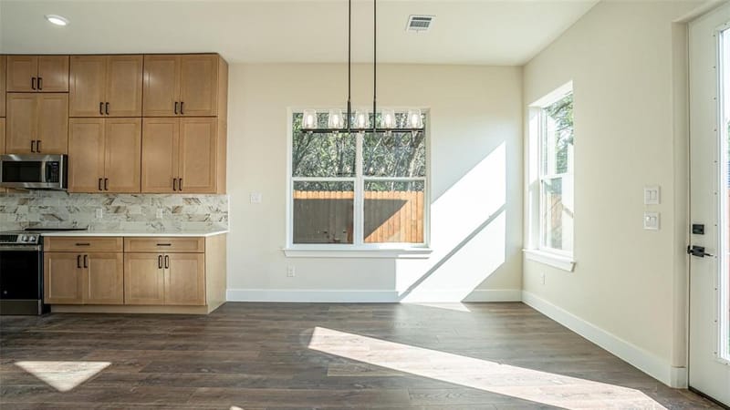5702 Barkridge Drive, Granbury TX 76048 - Photo 9