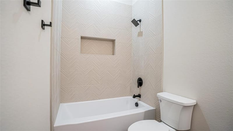 5702 Barkridge Drive, Granbury TX 76048 - Photo 24