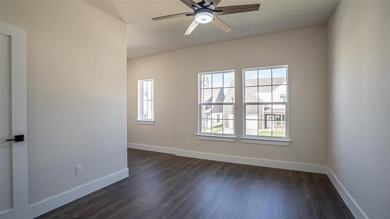 5702 Barkridge Drive, Granbury TX 76048 - Photo 33