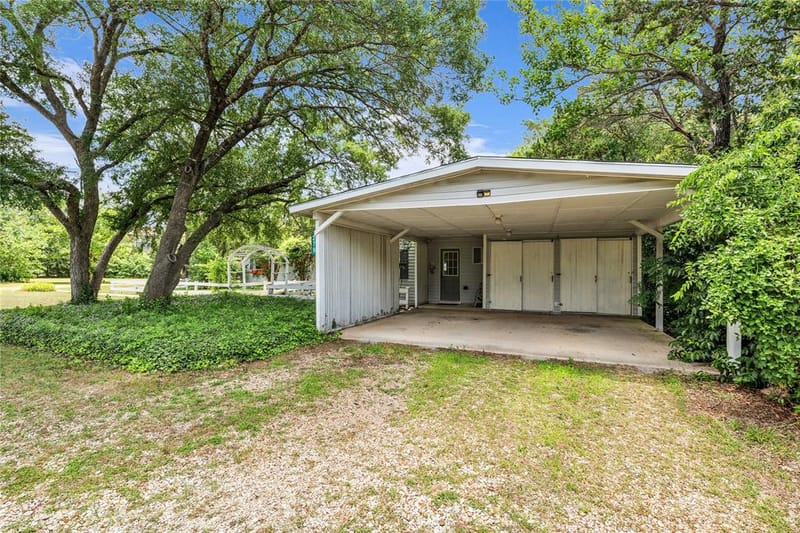 279 County Road 1710, Clifton TX 76634 - Photo 9