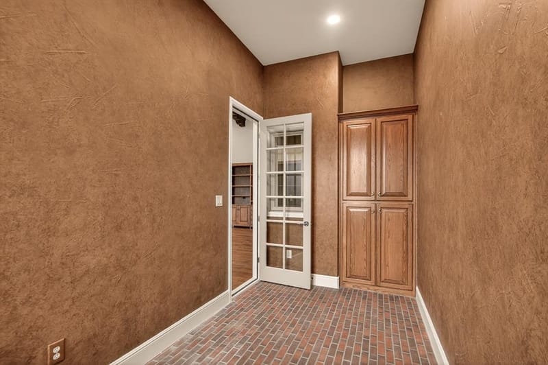 701 W Walcott Street, Pilot Point TX 76258 - Photo 26