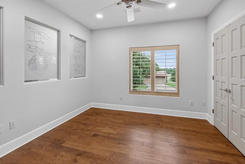 701 W Walcott Street, Pilot Point TX 76258 - Photo 33
