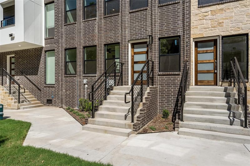 2737 Azalea Park Circle, Fort Worth TX 76107