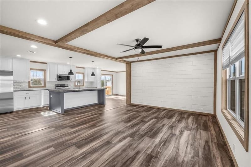 332 Creekview Meadows Drive, Springtown TX 76082 - Photo 5
