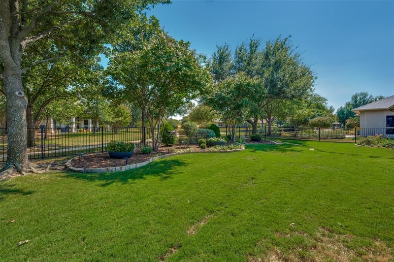 8901 Crestview Drive, Denton TX 76207 - Photo 26