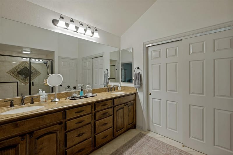 8901 Crestview Drive, Denton TX 76207 - Photo 18