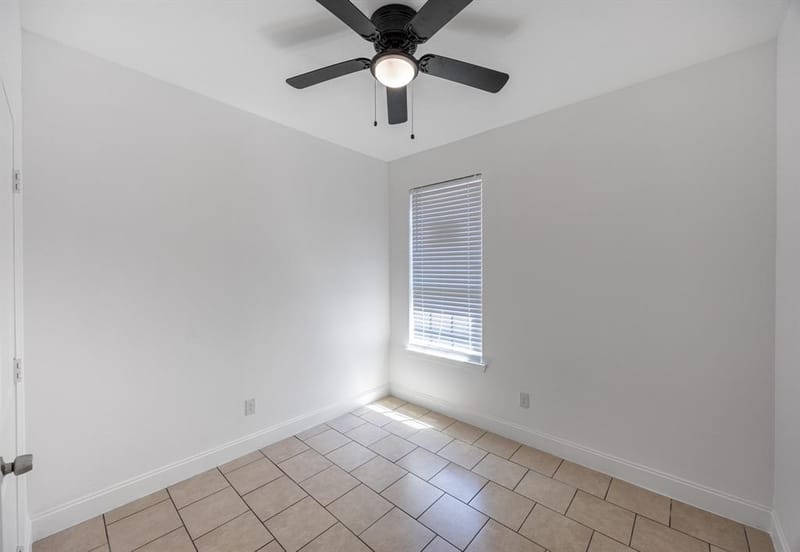 1236 E Fogg Street, Fort Worth TX 76115 - Photo 13