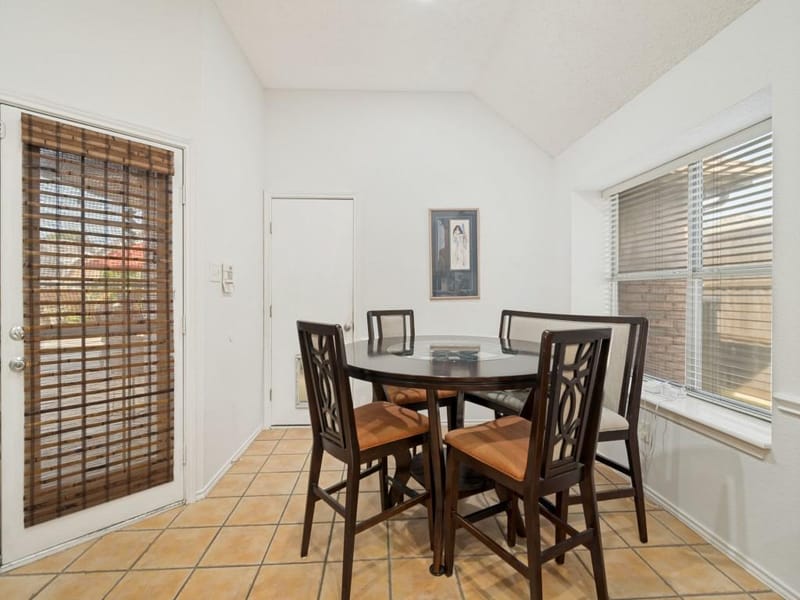 10313 Evergreen Drive, Rowlett TX 75089 - Photo 11